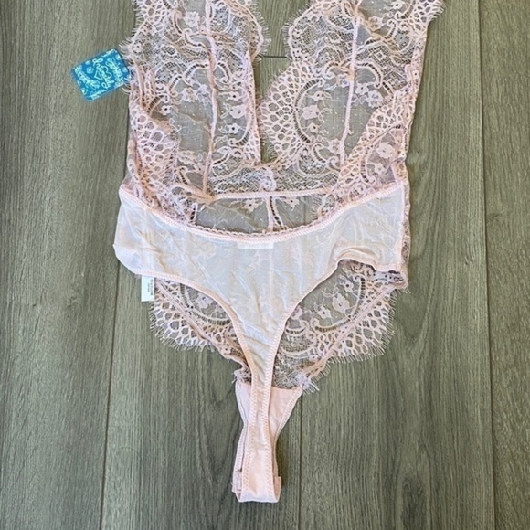 Free People Showoff Lace Bodysuit Ballet Combo Size Small - Picture 11 of 13